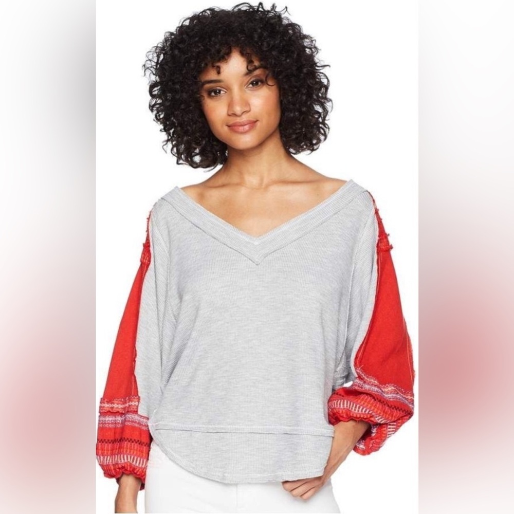 WE THE FREE - FREE PEOPLE - Bubble Tee Grey 
Size: Small
